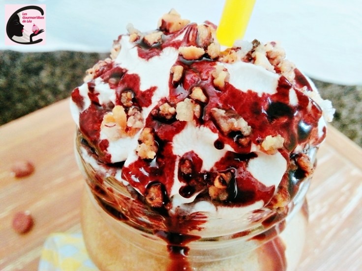 #topping #chocolat #chantilly #crèmefouettée #jar #noisette #caramel #foodporn