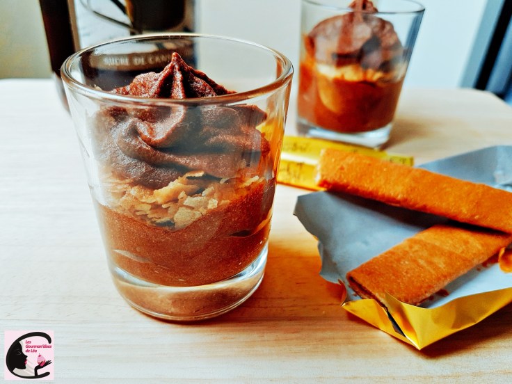 mousse chocolat, chocolat, chocolat noir, mousse, dessert, gavotte, crêpe dentelle, gourmand, verrine