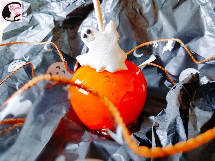 pomme d'amour, pomme amour, pomme, caramel, sucrerie, gourmandise, sucre, pâte d'amande, amande, croquant, orange, colorant alimentaire, fantôme, fête, halloween