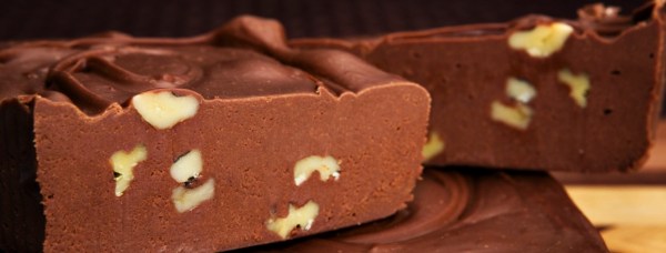 fudge, caramel, chocolat, noix, gourmandises sucrées, sucre, chamallow, marshmallow, bonbon, fondant, idée spéciales fêtes, noël, recette originale, USA
