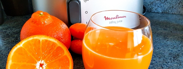 jus, jus de fruits, jus de fruits frais, extracteur de jus, boisson, centrifugeuse, vitamines, orange, carotte, mangue, infiny juice, moulinex, petit déjeuner